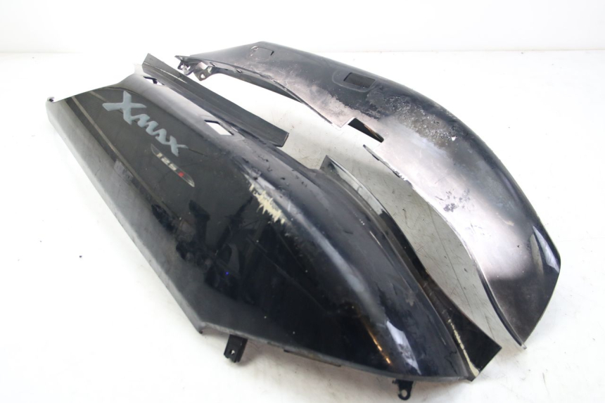 photo de CARENA POSTERIORE YAMAHA XMAX X-MAX 125 (2006 - 2009)