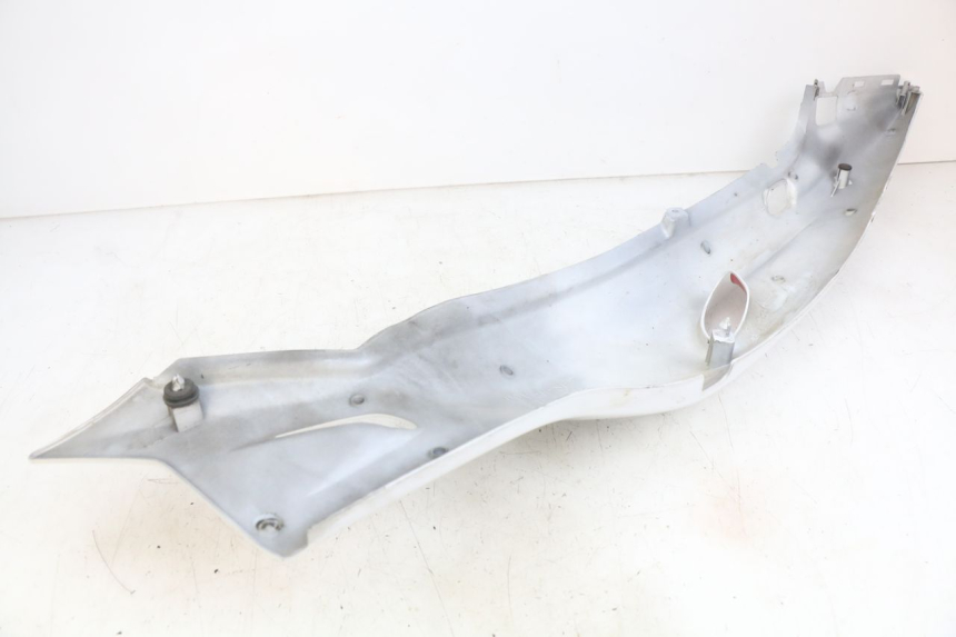 photo de CARENAGE POSTERIORE YAMAHA YZF R THUNDERCAT 600 (1996 - 2003)