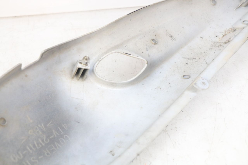 photo de CARENAGE POSTERIORE YAMAHA YZF R THUNDERCAT 600 (1996 - 2003)