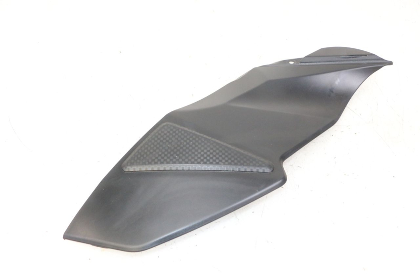 photo de CARROZZERIA SERBATOIO DESTRO SUZUKI GSR 750 (2011 - 2017)