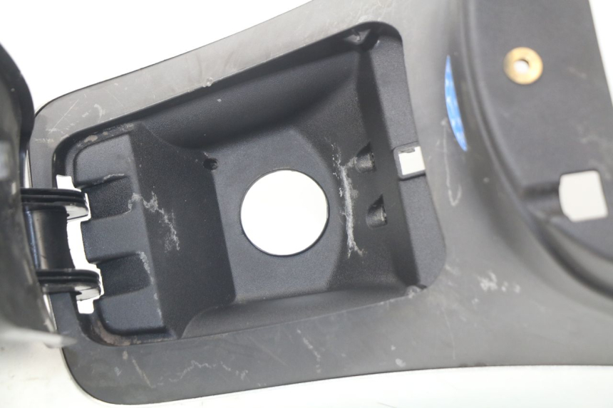 photo de CARENATURA SERBATOIO PIAGGIO MP3 LT 400 (2007 - 2012)