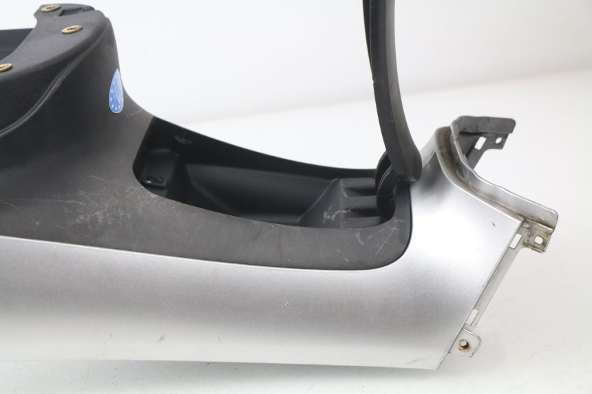 photo de CARENATURA SERBATOIO PIAGGIO MP3 LT 400 (2007 - 2012)