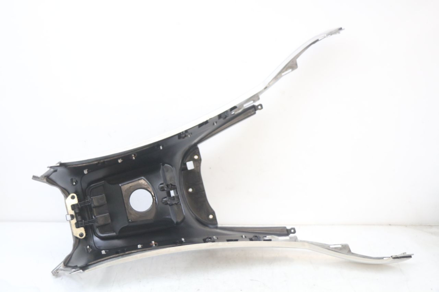 photo de CARENATURA SERBATOIO PIAGGIO MP3 LT 400 (2007 - 2012)