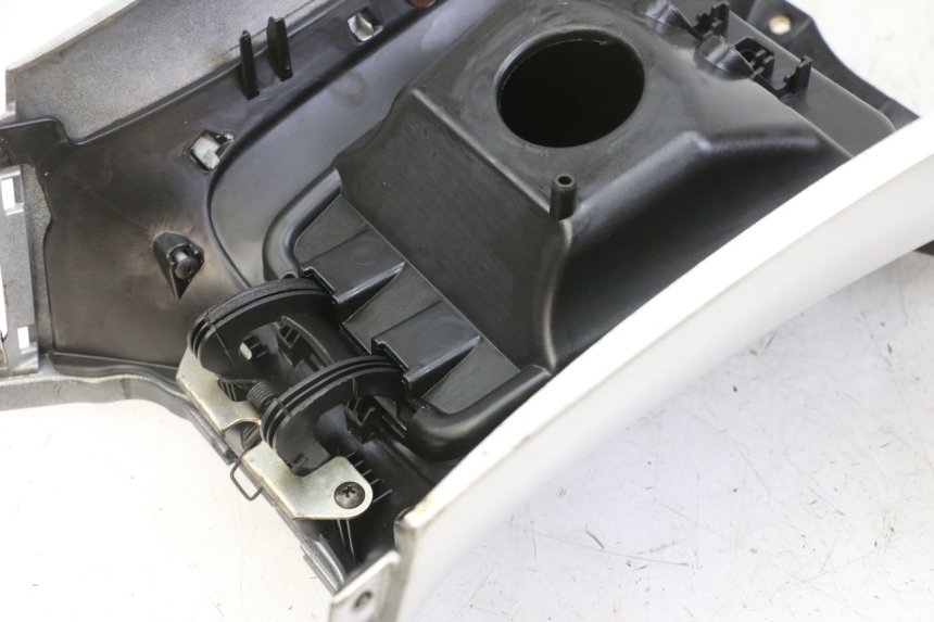 photo de SERBATOIO COPERCHIO PIAGGIO MP3 LT 300 (2010 - 2016)
