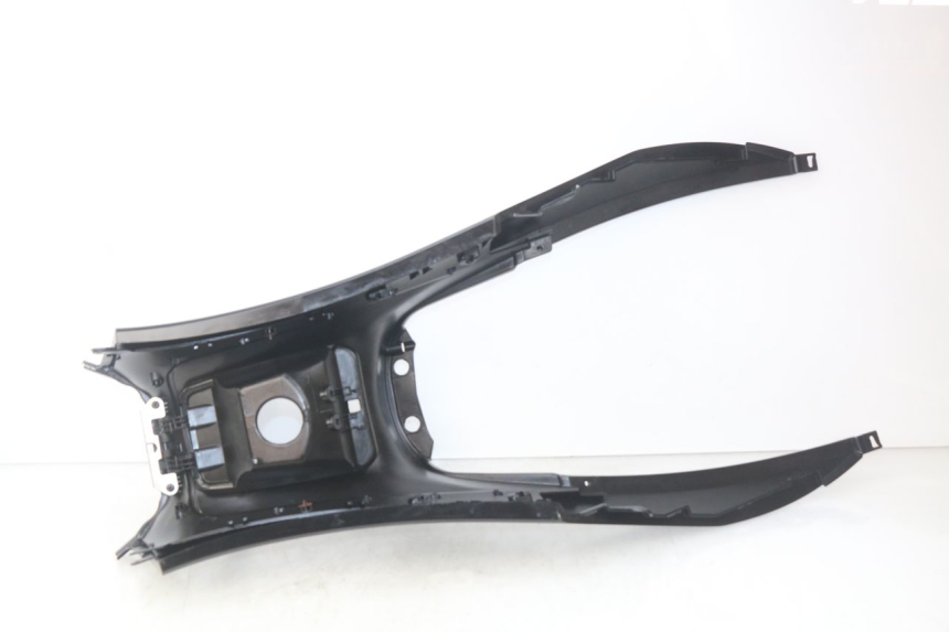 photo de CARENAGE RESERVOIR PIAGGIO MP3 500 (2014 - 2016)