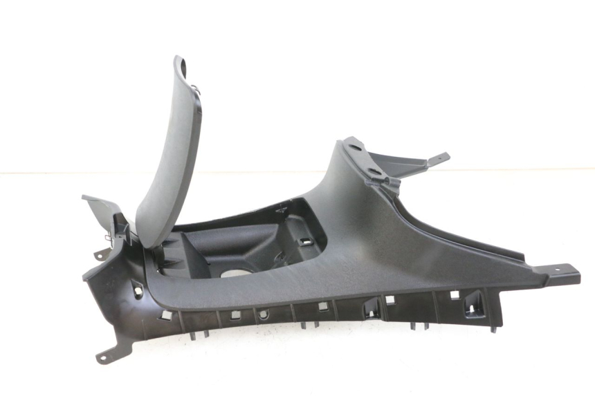 photo de CARENAGE RESERVOIR PIAGGIO MP3 500 (2014 - 2016)