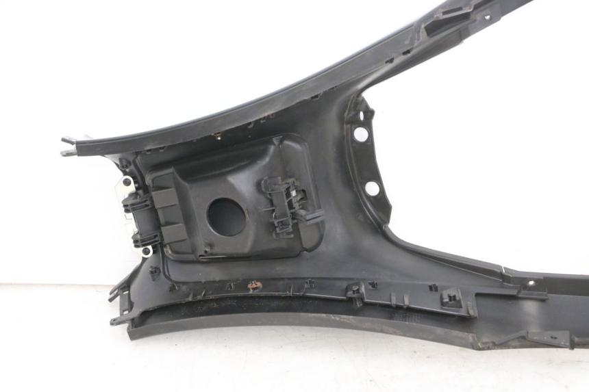 photo de SERBATOIO COPERCHIO PIAGGIO MP3 500 (2016 - 2018) - Ispezione visiva dettagliata