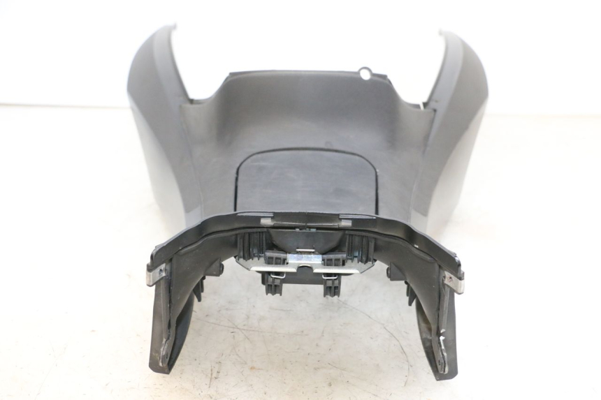 photo de SERBATOIO COPERCHIO PIAGGIO MP3 500 (2016 - 2018) - Dettagli dei punti di fissaggio