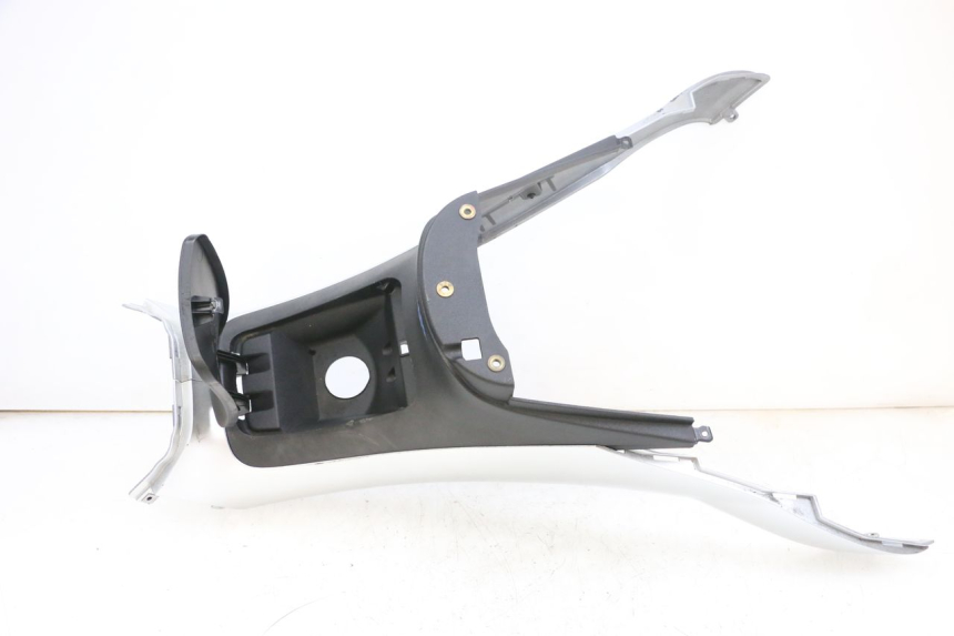 photo de CARENAGE RESERVOIR PIAGGIO MP3 RL 250 (2007 - 2010) - Vista principale