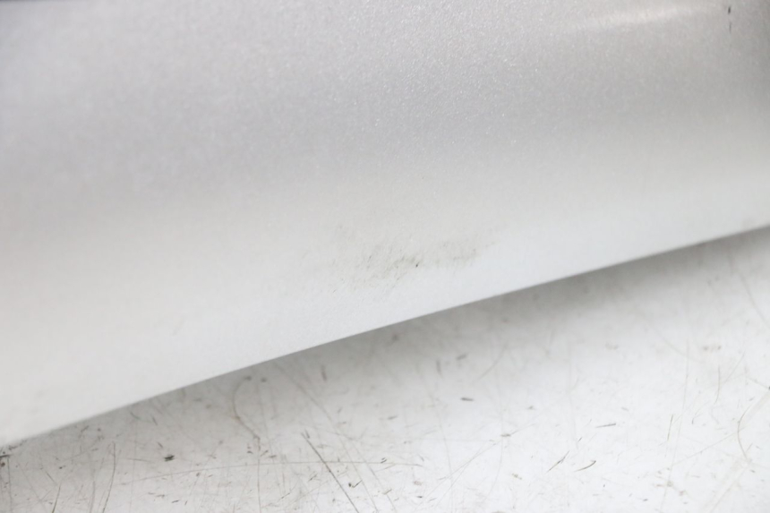 photo de CARENAGE RESERVOIR PIAGGIO MP3 RL 250 (2007 - 2010) - Ricambio usato controllato