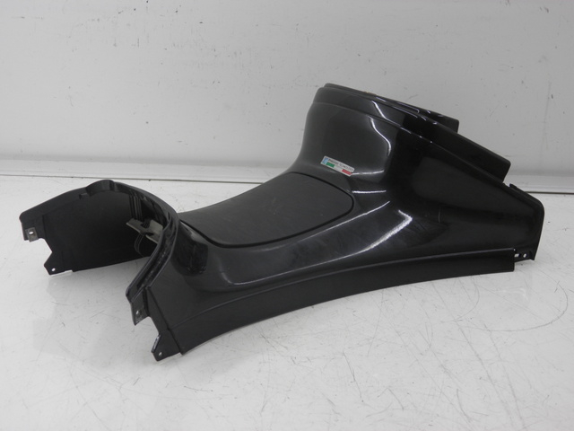 photo de CARENATURA SERBATOIO PIAGGIO XEVO - X EVO 125 (2010 - 2015)