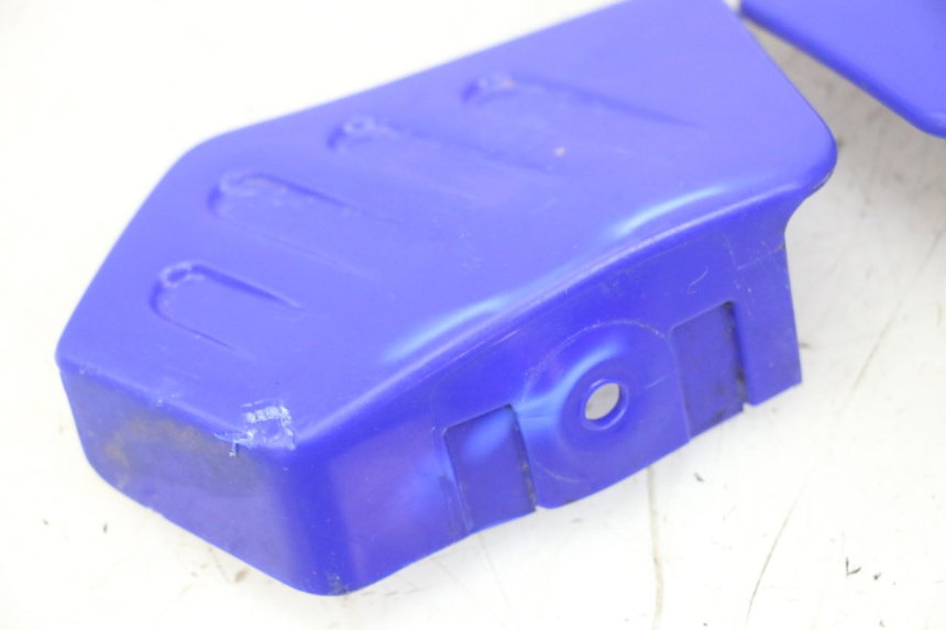 photo de CARENAGE RESERVOIR YAMAHA PW 50 (1984 - 2020)