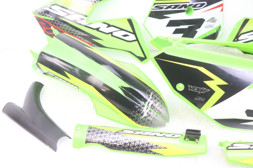 photo de CARROZZERIA CARENA COMPLETA APOLLO RFZ 150