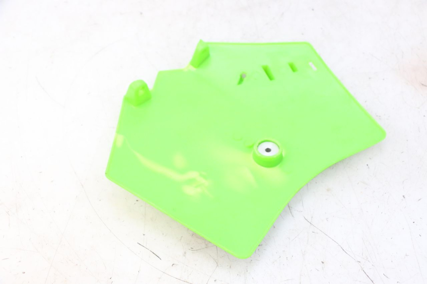 photo de CARROZZERIA CARENA COMPLETA APOLLO RFZ 125 - Zoom sullo stato d'uso