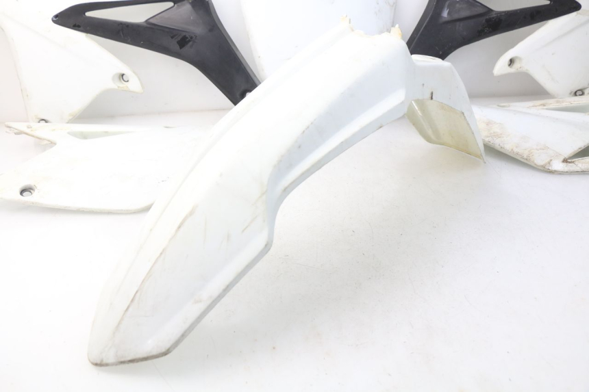 photo de CARROZZERIA CARENA COMPLETA SUZUKI RMZ RM-Z 450 (2008 - 2011)