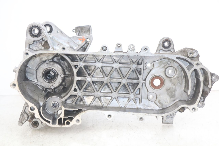 photo de CARTER BAS MOTEUR KYMCO AGILITY NAKED RENOUVO 2T 50 (2011 - 2018)