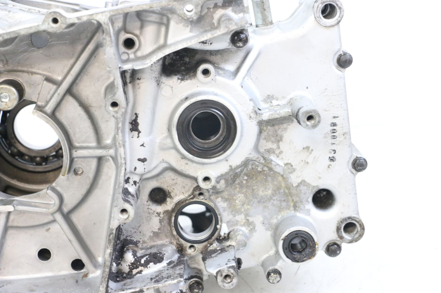 photo de CARTER MOTORE INFERIORE HYOSUNG GV AQUILA 125 (2000 - 2004)