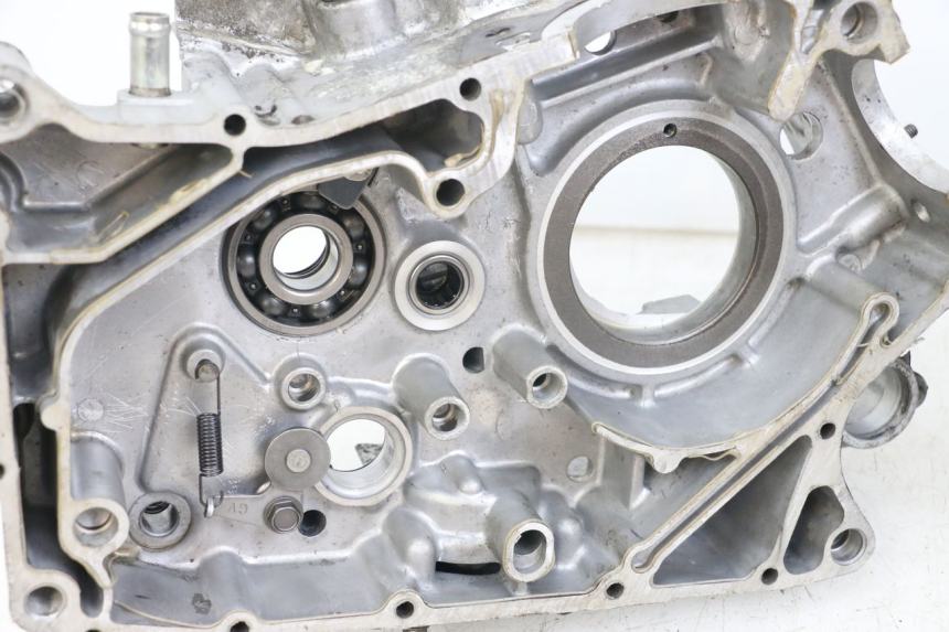 photo de CARTER MOTORE INFERIORE HYOSUNG GV AQUILA 125 (2000 - 2004)