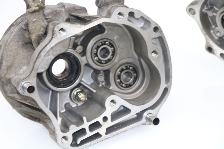 photo de CARTER MOTORE INFERIORE BAOTIAN BT 49 QT-9 50 (2006 - 2010)