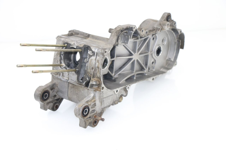 photo de CARTER MOTORE INFERIORE BAOTIAN BT 49 QT-9 50 (2006 - 2010)
