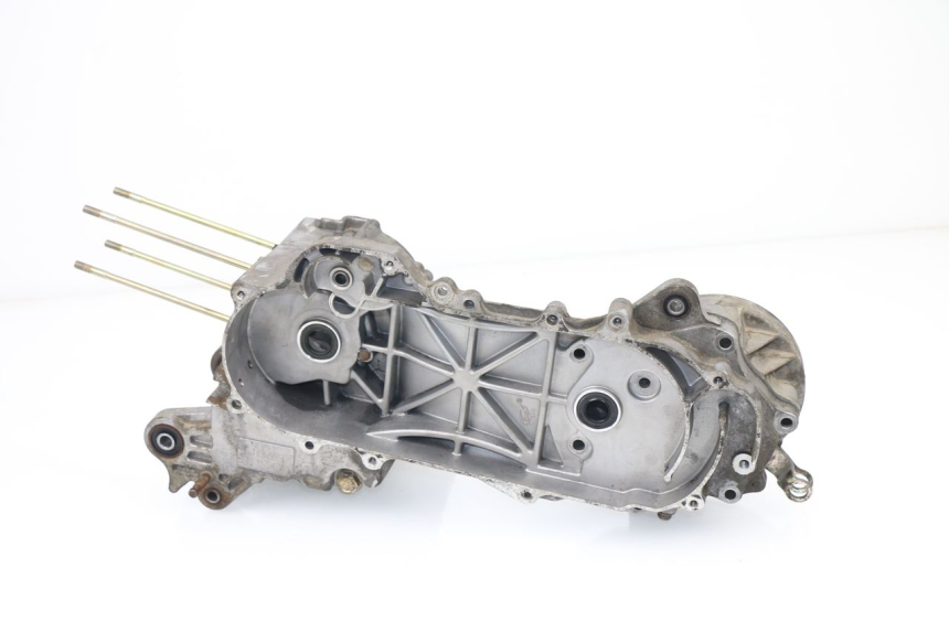photo de CARTER MOTORE INFERIORE BAOTIAN BT 49 QT-9 50 (2006 - 2010)