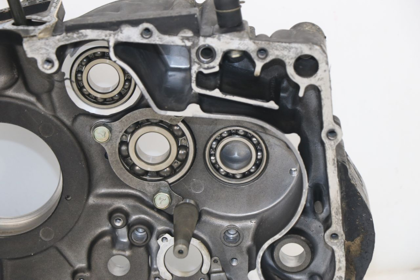 photo de CARTER MOTORE INFERIORE SUZUKI DR DJEBEL 600 (1985 - 1990)