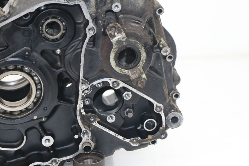 photo de CARTER MOTORE INFERIORE SUZUKI DR DJEBEL 600 (1985 - 1990)