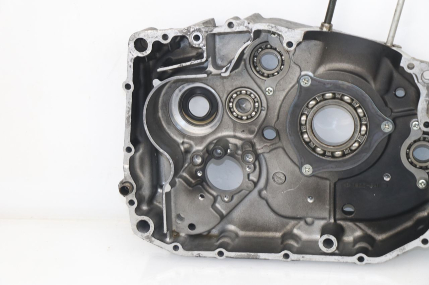 photo de CARTER MOTORE INFERIORE SUZUKI DR DJEBEL 600 (1985 - 1990)