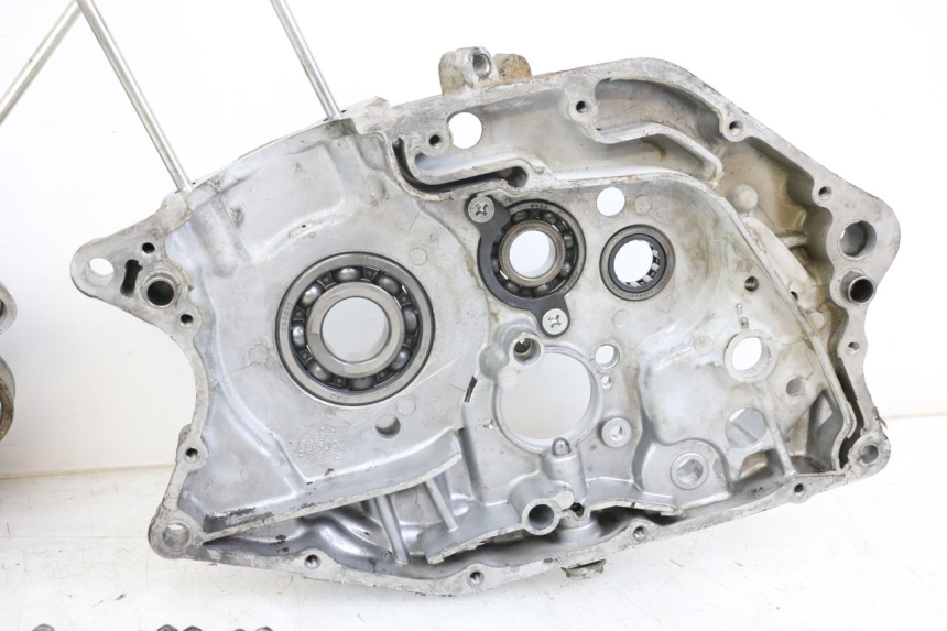 photo de CARTER MOTORE HYOSUNG GF 125 (2001 - 2005) - Ispezione visiva dettagliata