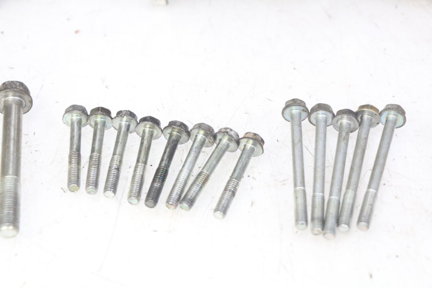 photo de CARTER BAS MOTEUR HONDA CBF 500 (2004 - 2007)