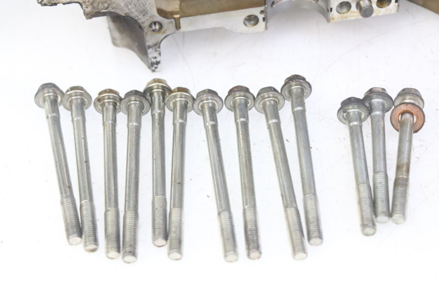photo de CARTER BAS MOTEUR HONDA CBF 500 (2004 - 2007)