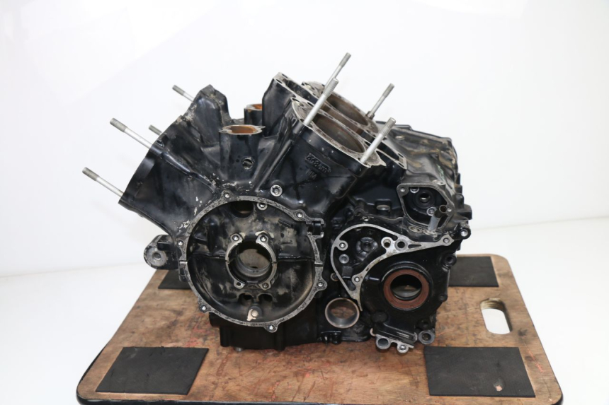 photo de CARTER MOTORE INFERIORE HONDA VF 1000 (1984 - 1988)