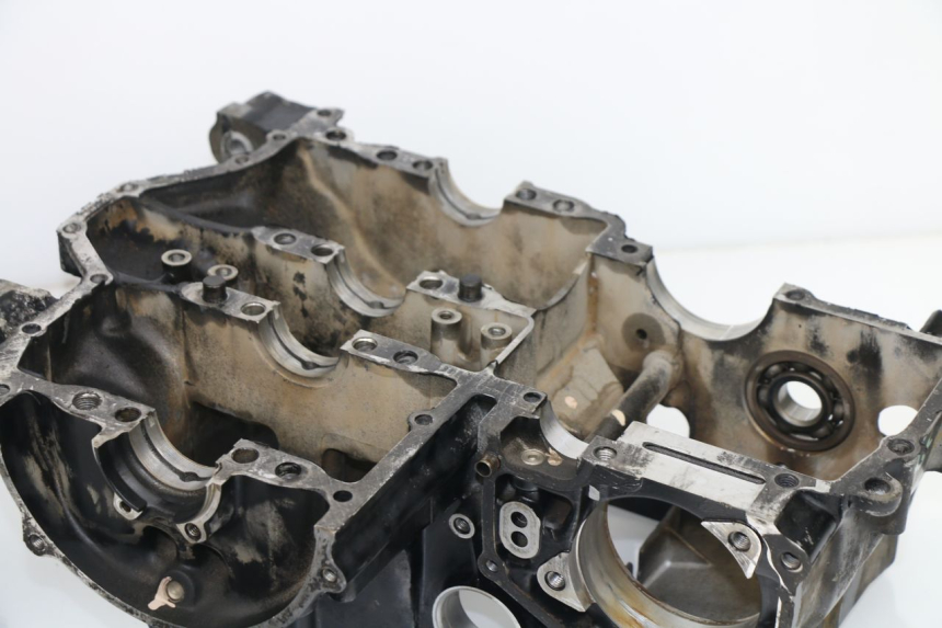 photo de CARTER MOTORE INFERIORE HONDA VF 1000 (1984 - 1988)