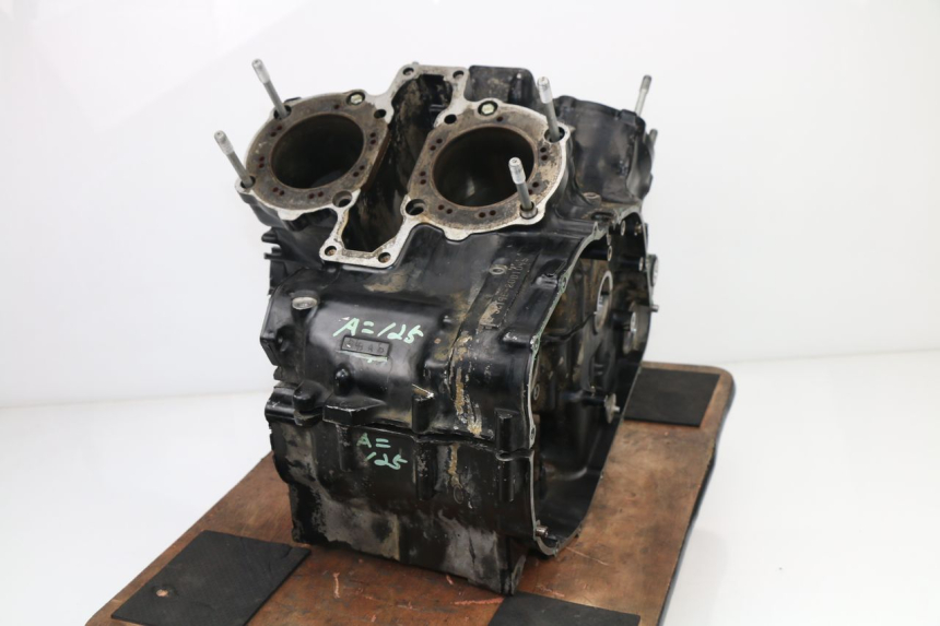 photo de CARTER MOTORE INFERIORE HONDA VF 1000 (1984 - 1988)
