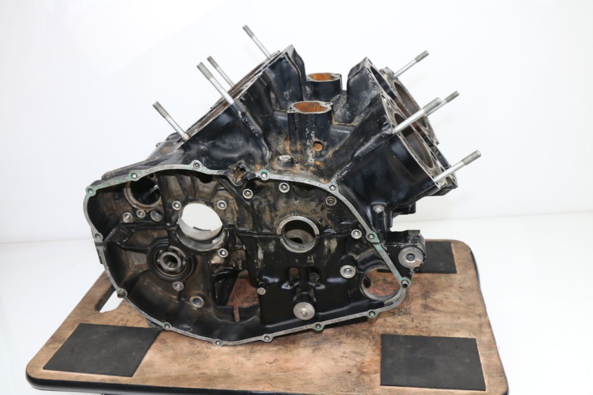 photo de CARTER MOTORE INFERIORE HONDA VF 1000 (1984 - 1988)
