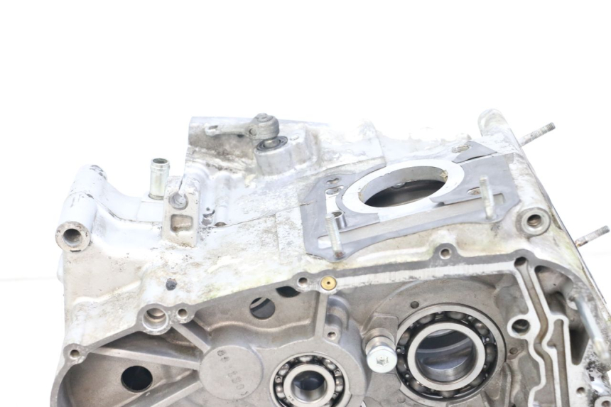 photo de CARTER MOTORE INFERIORE HYOSUNG GV AQUILA 125 (2000 - 2004)