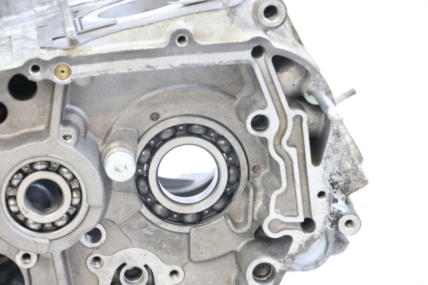 photo de CARTER MOTORE INFERIORE HYOSUNG GV AQUILA 125 (2000 - 2004)