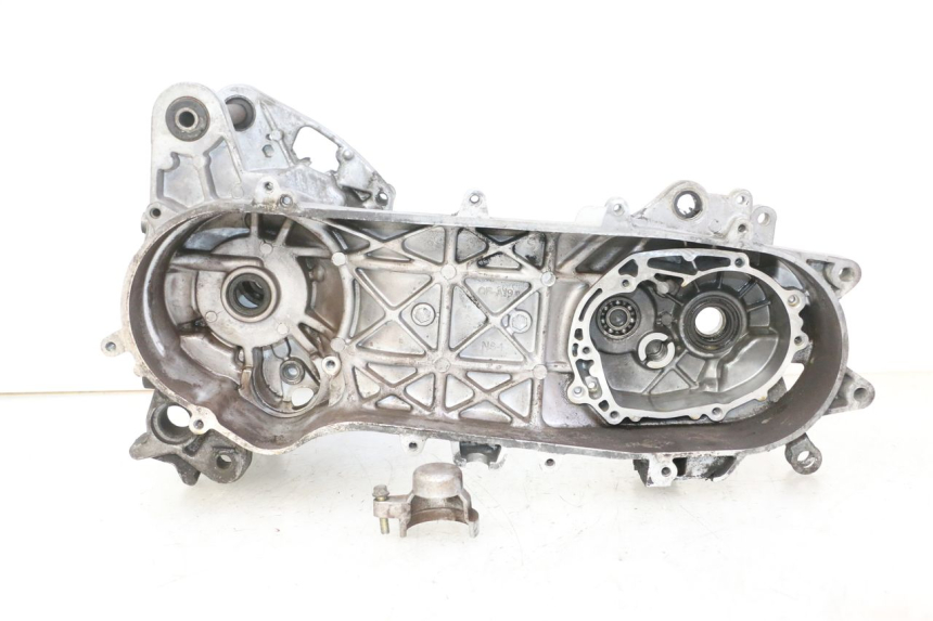 photo de CARTER BAS MOTORE PEUGEOT KISBEE 2T 50 (2010 - 2017)