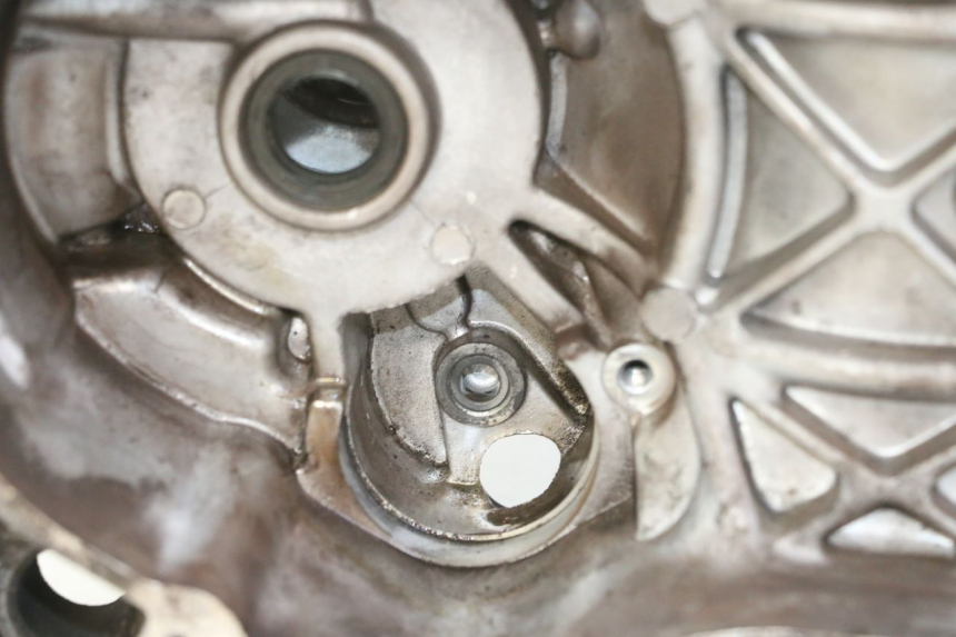 photo de CARTER BAS MOTORE PEUGEOT KISBEE 2T 50 (2010 - 2017)