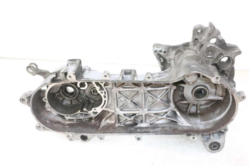 photo de CARTER BAS MOTORE PEUGEOT KISBEE 2T 50 (2010 - 2017)