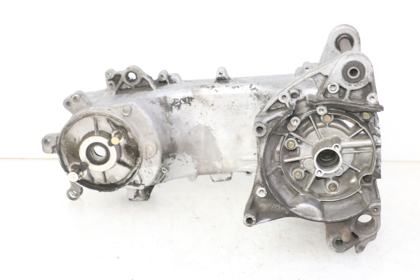 photo de CARTER BAS MOTORE PEUGEOT KISBEE 2T 50 (2010 - 2017)