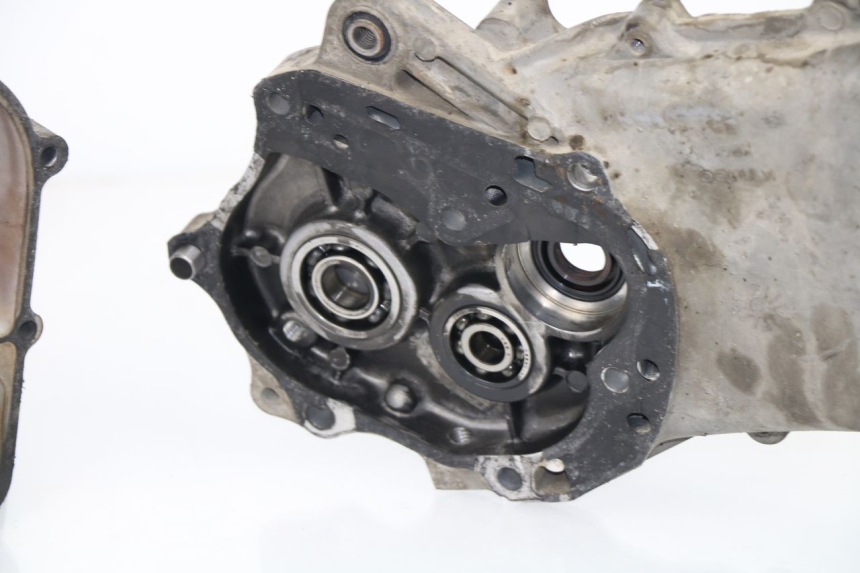 photo de CARTER MOTORE INFERIORE KYMCO AGILITY PREMIUM 50 (2007 - 2010)