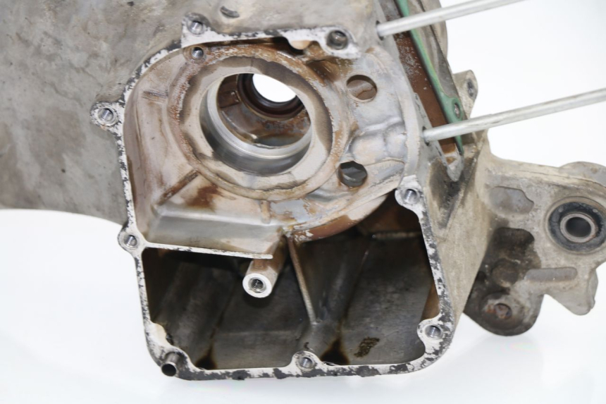 photo de CARTER MOTORE INFERIORE KYMCO AGILITY PREMIUM 50 (2007 - 2010)