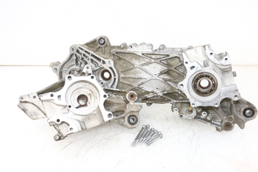 photo de CARTER MOTORE INFERIORE SYM ORBIT 2 50 (2008 - 2014) - Dettaglio del componente