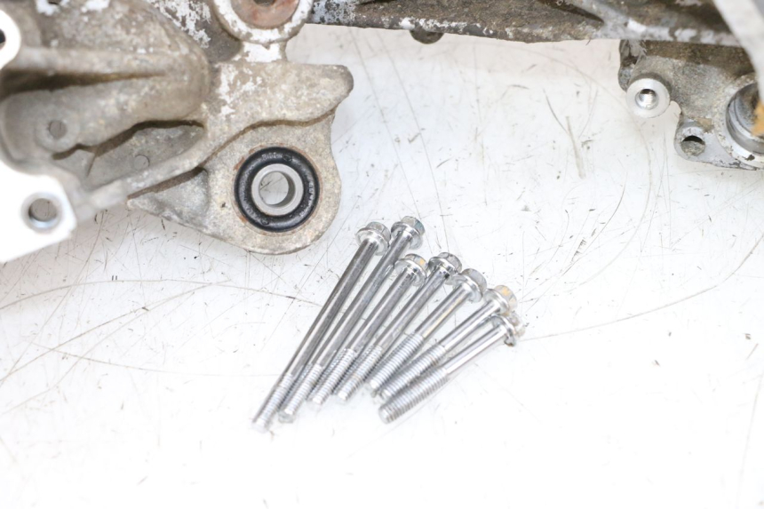 photo de CARTER MOTORE INFERIORE SYM ORBIT 2 50 (2008 - 2014) - Primo piano tecnico