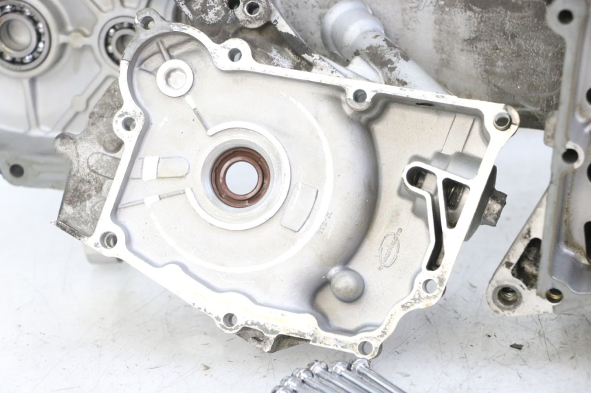 photo de CARTER BAS MOTEUR PEUGEOT TWEET 4T 50 (2018 - 2020)