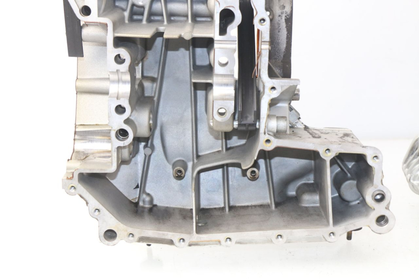 photo de CARTER MOTORE INFERIORE BMW R GS 1150 (1999 - 2004)