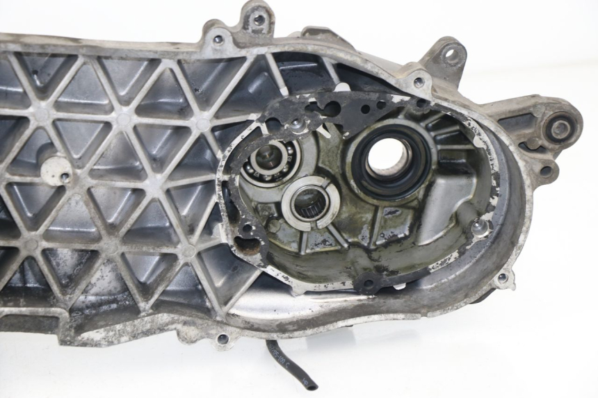 photo de CARTER MOTORE INFERIORE PEUGEOT SATELIS COMPRESSOR K15 125 (2006 - 2009)