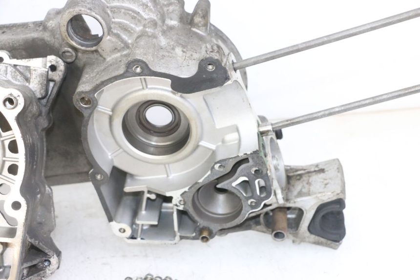 photo de CARTER MOTORE PEUGEOT SATELIS 125 (2013 - 2018)