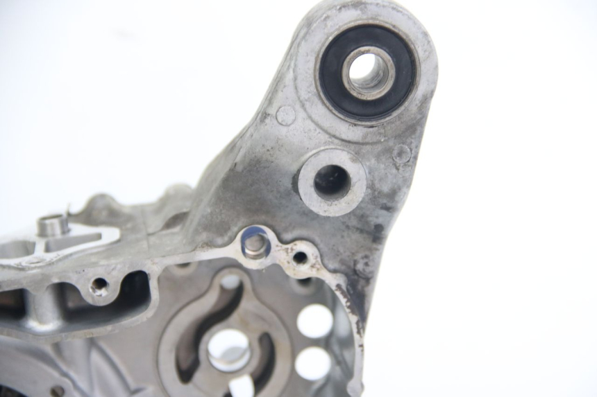 photo de CARTER BAS MOTORE SUZUKI SIXTEEN 125 (2008 - 2010)